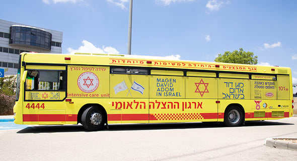 אוטובוס טיפול נמרץ, צילום: דוברות מדא